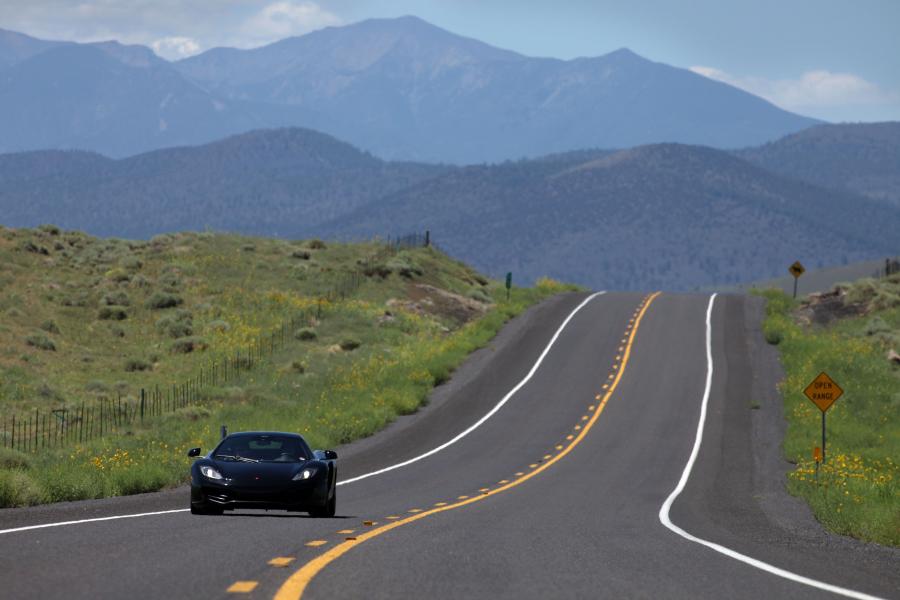  McLaren MP4-12C 2009 года  (фото 76 из 268)